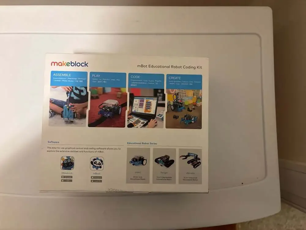 Makeblock mBot V1.2 Bluetooth Educational Robot Coding Kit - Blue - Picture 2 of 8